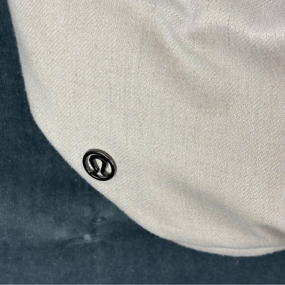 Lululemon Women's Wunder Puff 600-Down-Fill Jacket Sz 4 in White Opal EUC - Picture 13 of 16